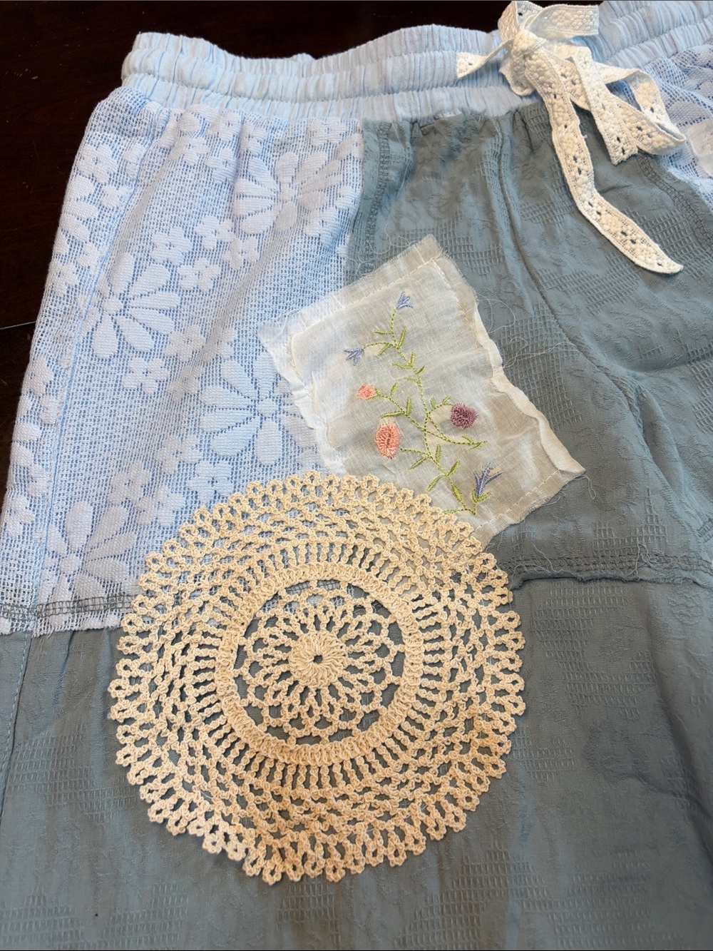 POL Sky Blue Elastic-Waist Lined Wide Leg Lace Patchwork Pants Size Small NWT - Picture 6 of 7